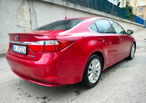 Lexus ES cena 75000 przebieg: 177000, rok produkcji 2014 z Legionowo małe 596